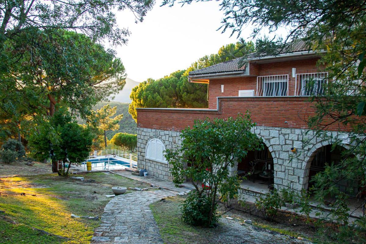 Casa Cadalso, Mirador De Gredos, Madrid Guest House Cadalso de los Vidrios Exterior photo