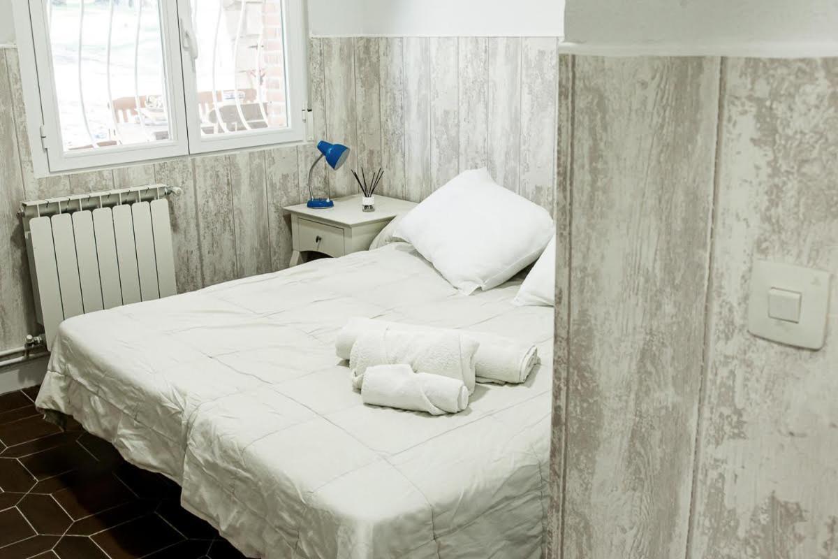 Casa Cadalso, Mirador De Gredos, Madrid Guest House Cadalso de los Vidrios Exterior photo